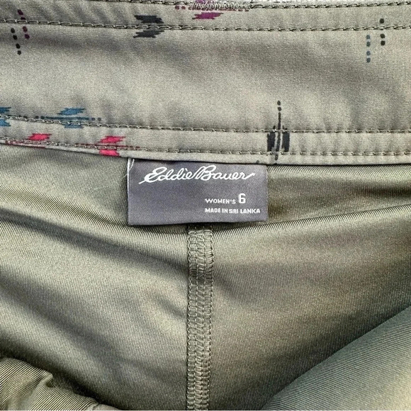 Eddie Bauer olive green printed skort. Size 6. - Picture 6 of 12